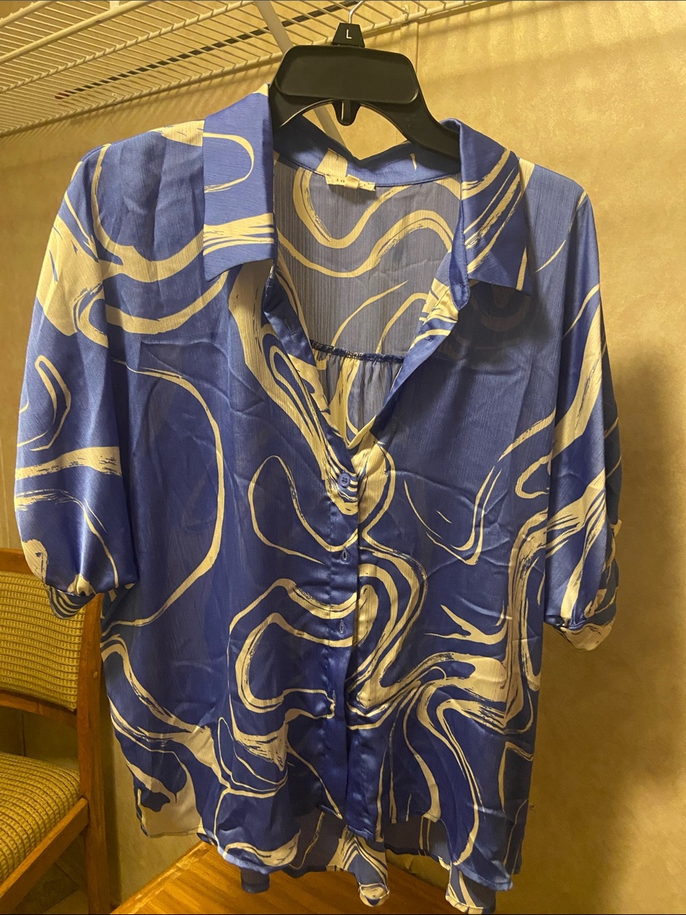 JODIFL Blue and Cream Abstract Swirl Button-Front Blouse
